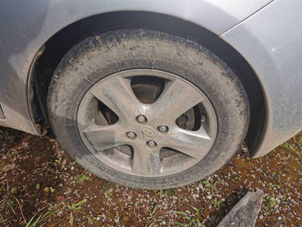 4X100 Toyota Yaris 2007 Komplet Kół Zimowych R15