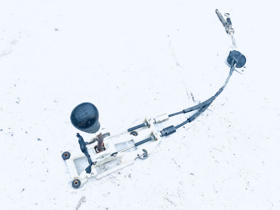 Toyota RAV-4 2002 Begiu perjungimo kulisa mechanine