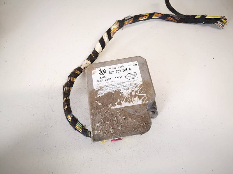 6Q0909605A Volkswagen Bora 2000 Airbag crash sensors module