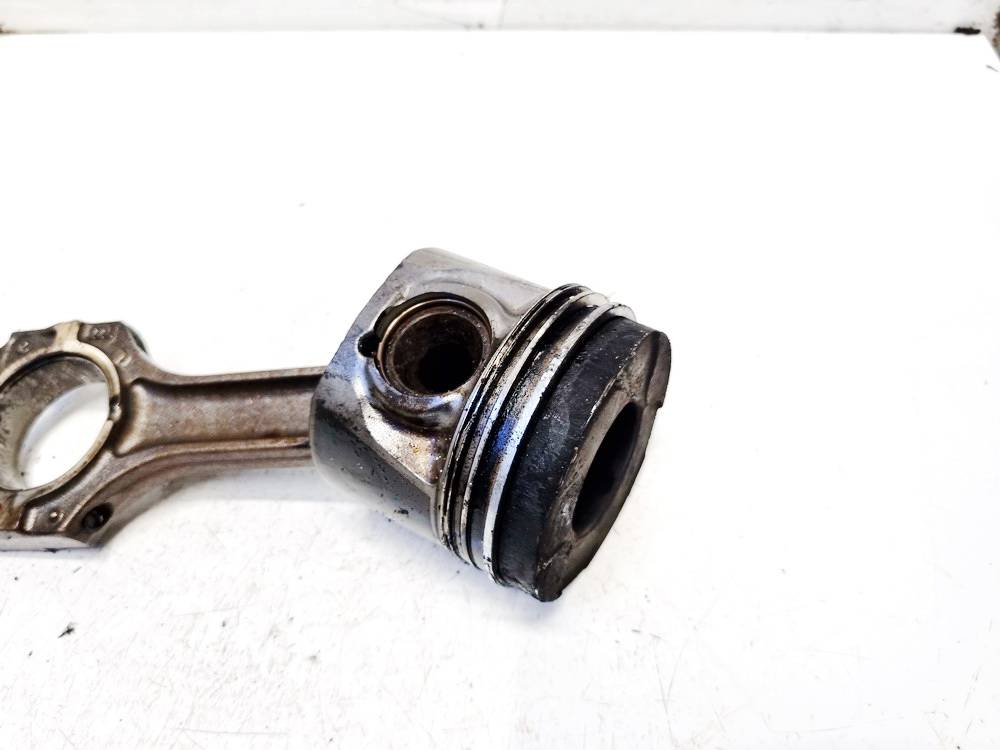 Opel Omega 2002 PISTON and arnaque-Bielle - Thumbnail 2