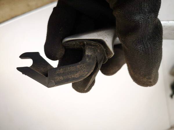 3B0837207 Volkswagen Bora 2000 Door Handle Exterior - FRONT RIGHT - Thumbnail 3