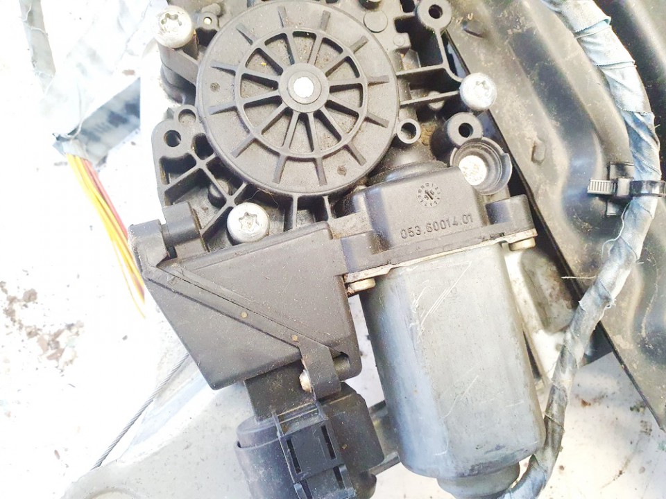 0536001401 Audi 80 1987 Durvju loga pacēlāja motors - AIZMUGURE PA LABI - Thumbnail 2