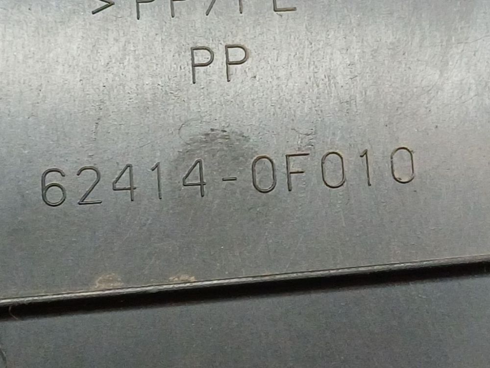 624140F010 Toyota Corolla Verso 2005 Statņa dekoratīvā apdare - AIZMUGURE PA KREISI - Thumbnail 4