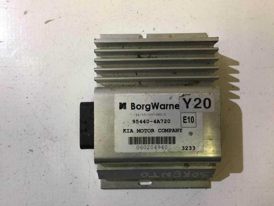 954404A720 Kia Sorento 2002 Other computers