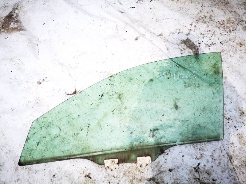 Honda Accord 2004 Боковое окно - передний левый