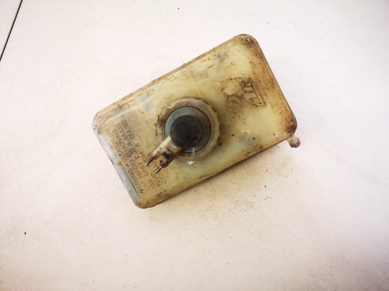343311616829 BMW 3-Series 1994 Brake Master Cylinder Reservoir