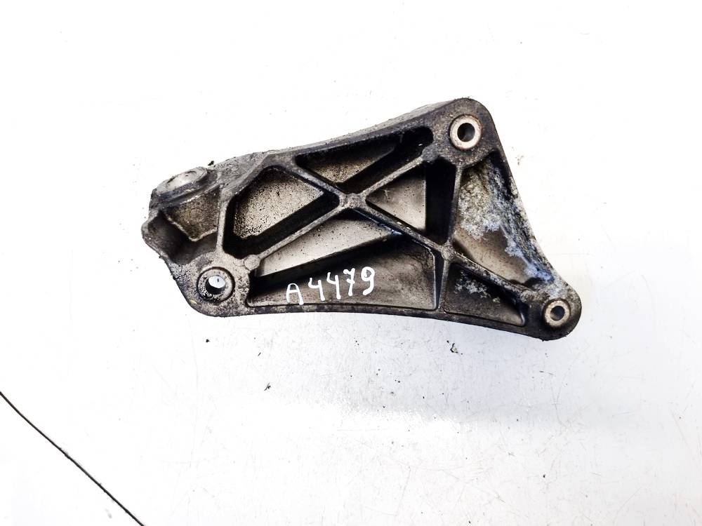 6750441 Opel Omega 2002 Variklio kronsteinas ir Greiciu dezes kronsteinas - Thumbnail 2