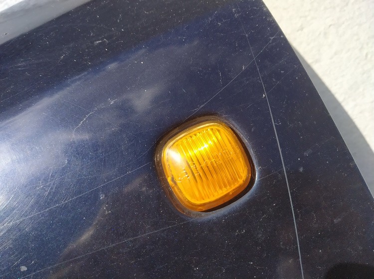 Audi A4 1998 PILOTO LATERAL DERECHO, Piloto intermitente del guardabarros delantero - DELANTERO IZQUIERDO