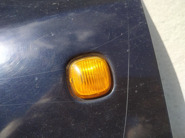 Audi A4 1998 Clear Side Repeaters - FRONT LEFT - Thumbnail 3