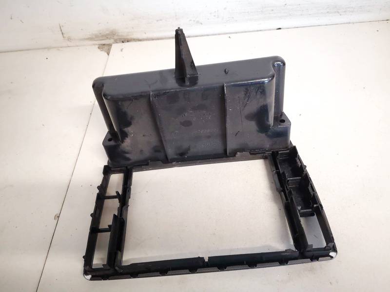 3B0858069K Volkswagen Passat 1999 Sisätilan koristelu (muovit) - Thumbnail 2