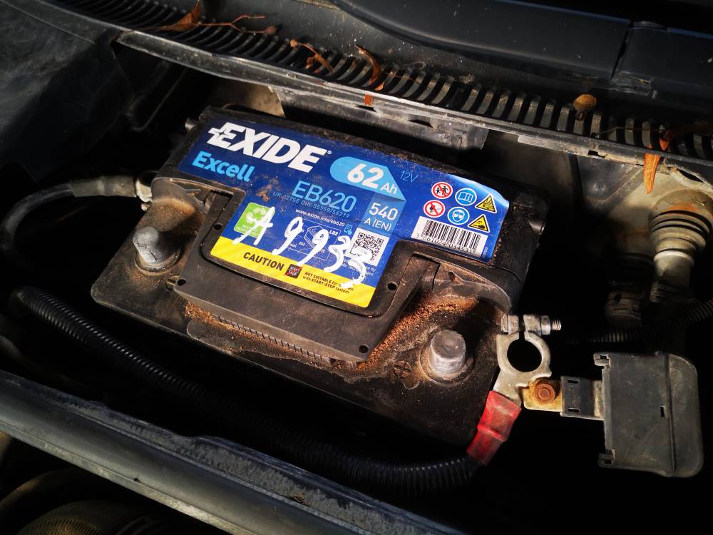 62AH Audi A4 2004 Battery Assembly
