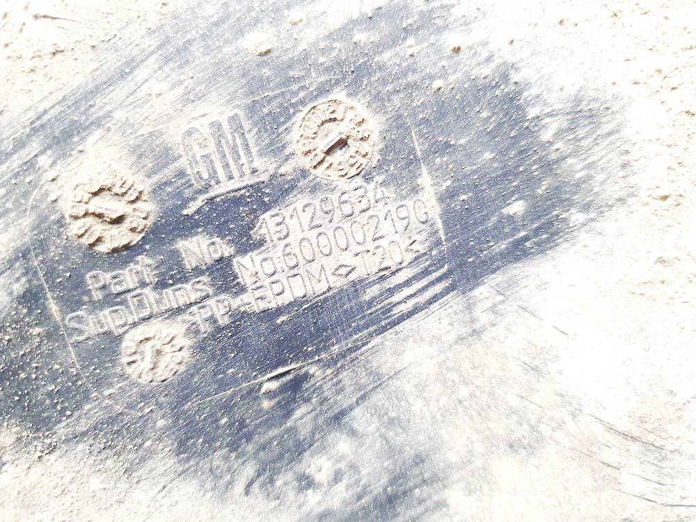 13129634 Opel Zafira 2006 Plastmasas zemspārns - AIZMUGURE PA KREISI - Thumbnail 3