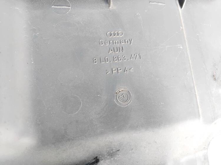 8L0863471 Audi A3 1997 Metal Boot Lip Cover - Thumbnail 3