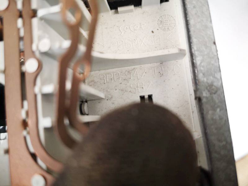 3B0947105C Volkswagen Bora 2000 Interior Light - FRONT - Thumbnail 3