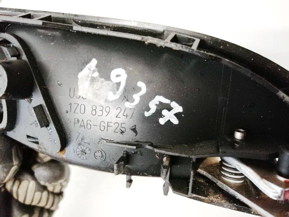 1Z0839247 Skoda Octavia 2006 Door Handle Interior - REAR LEFT - Thumbnail 3