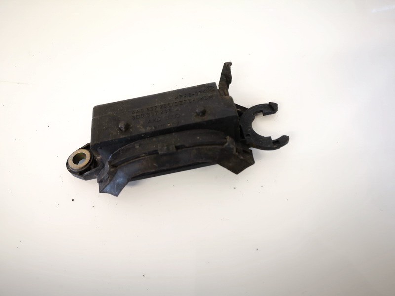 4A0837206 Audi A4 1996 Door Handle Exterior - FRONT RIGHT - Thumbnail 2