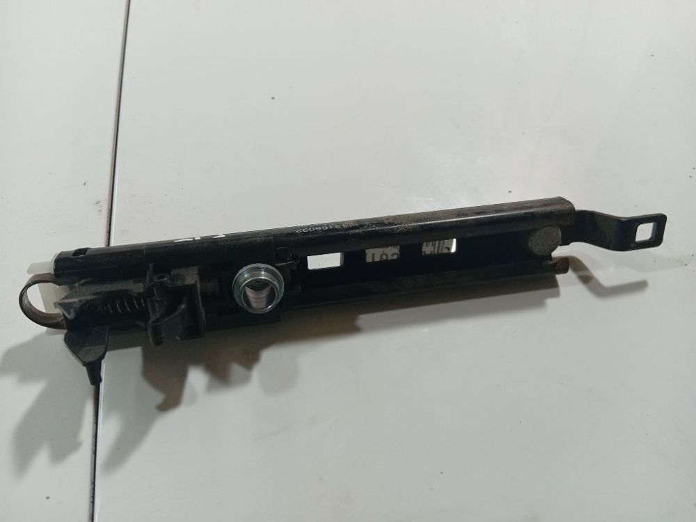 13166032 Opel Astra 2006 Sicherheitsgurt-Einstellschiene - VORNE RECHTS - Thumbnail 2