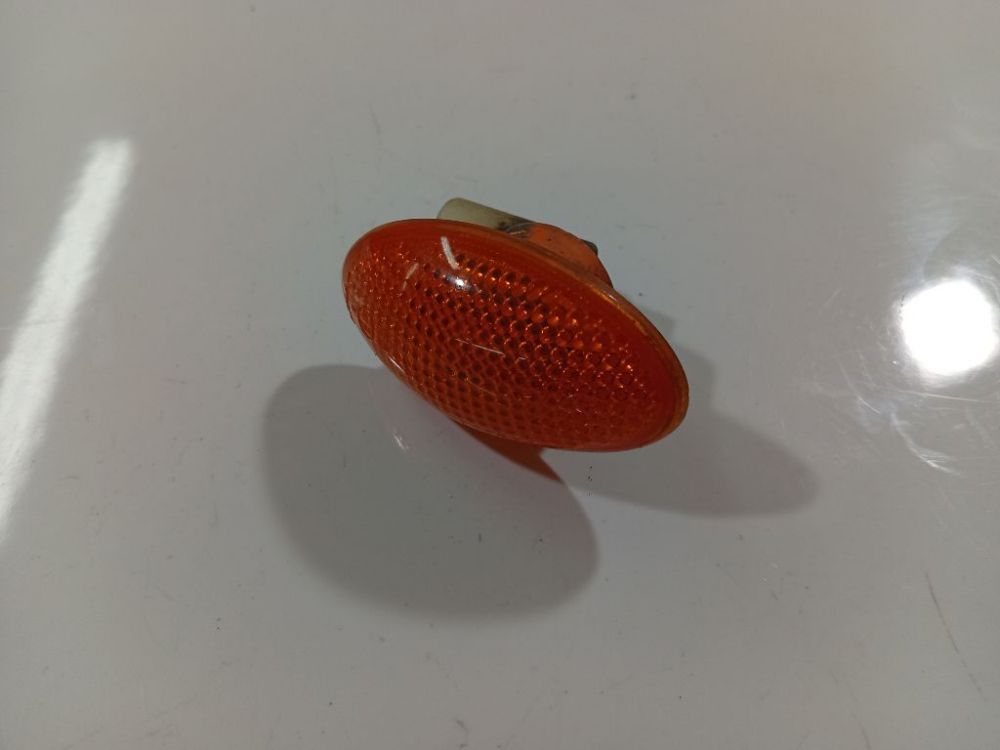 MINI Cooper 2003 Suuntavalo lokasuojassa - EDESSÄ VASEMMALLA