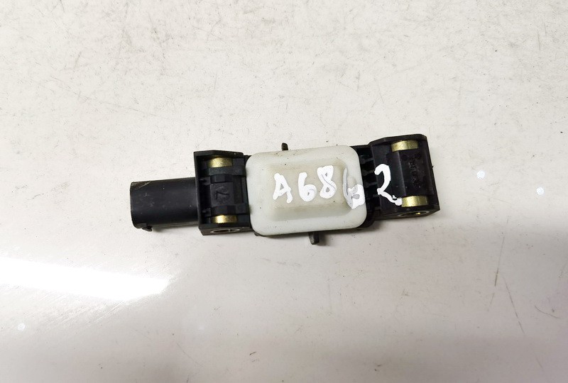 04671779ac 1305303058 Srs Airbag crash sensor Jeep Grand Cherokee 2007