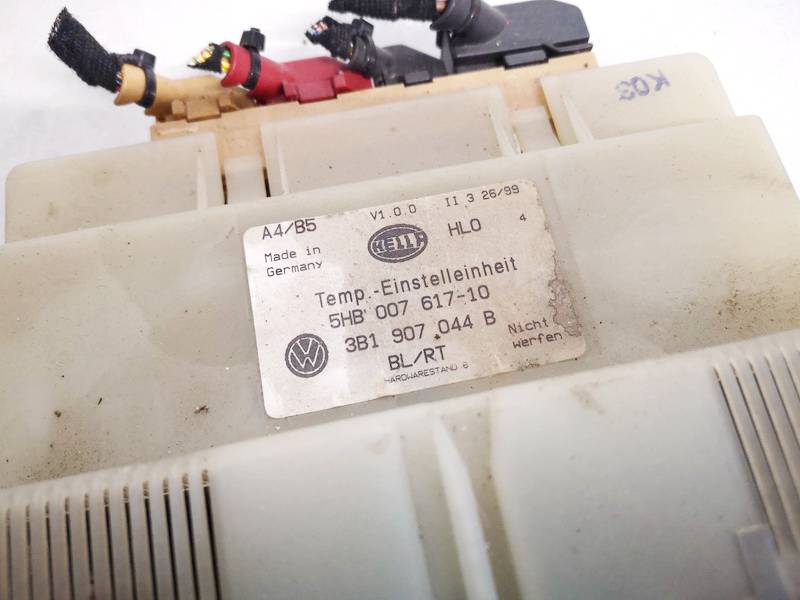 3B1907044B Volkswagen Passat 1999 Climate Control Panel (heater control switches) - Thumbnail 2