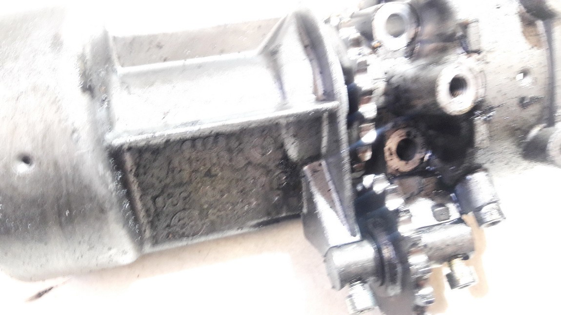 059103337B Audi A6 2001 Öljypumppu - Thumbnail 3