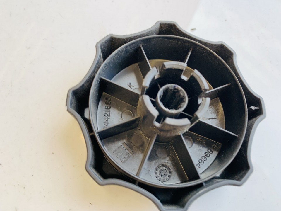 24421665 Opel Astra 2006 Wykończenie wnętrza (plastikowe elementy) - Thumbnail 3