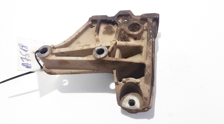 1J0199117P Skoda Octavia 2001 Engine Mount Bracket and Gearbox Mount Bracket