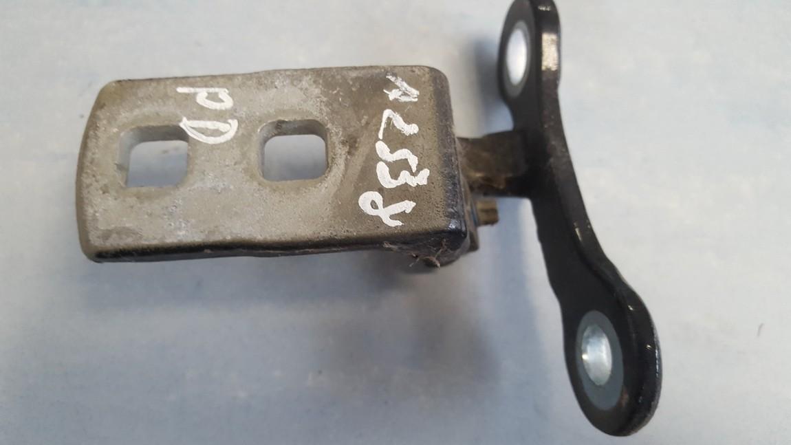 Opel Vectra 2006 Door Hinge - FRONT