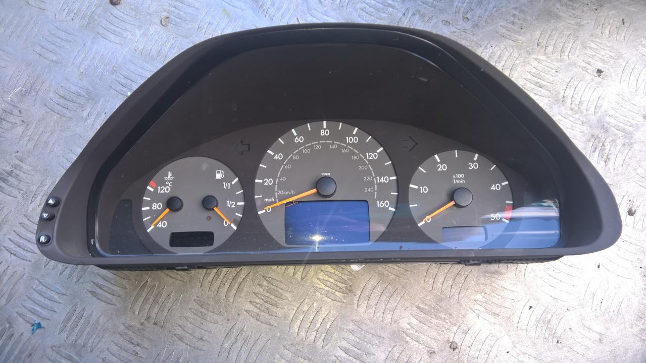 A2105403111 Mercedes-Benz E-CLASS 2001 Spidometrs – instrumentu panelis