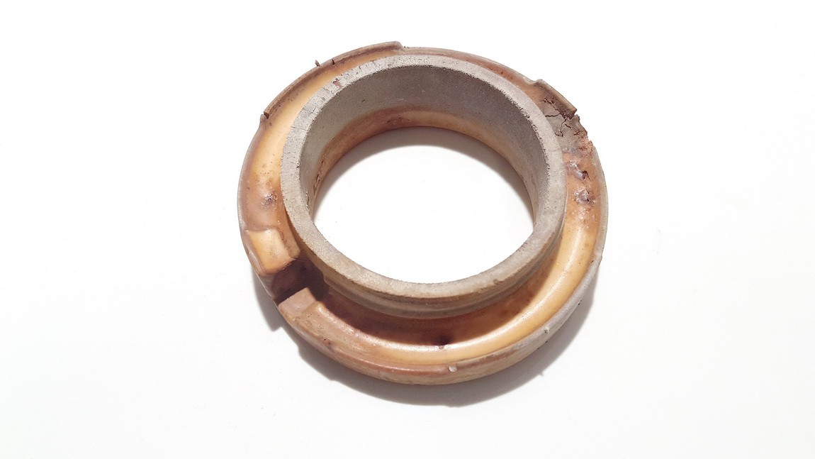 C8T1A Ford Focus 2000 Coil Spring, Cap Plate Upper