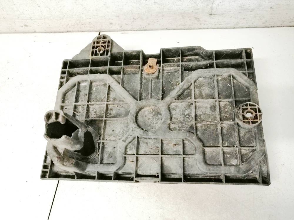 37983 Jeep Grand Cherokee 2006 Baterijos - akumuliatoriaus dangtelis