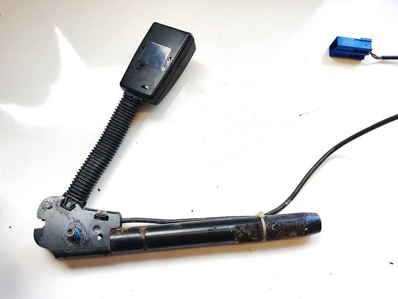 G5548A Mazda 3 2004 Seat belt holder (Seat belt Buckle) - FRONT RIGHT - Thumbnail 3