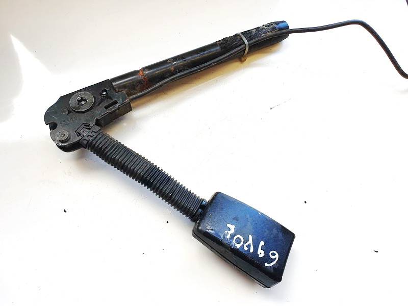 G5548A Mazda 3 2004 Seat belt holder (Seat belt Buckle) - FRONT RIGHT