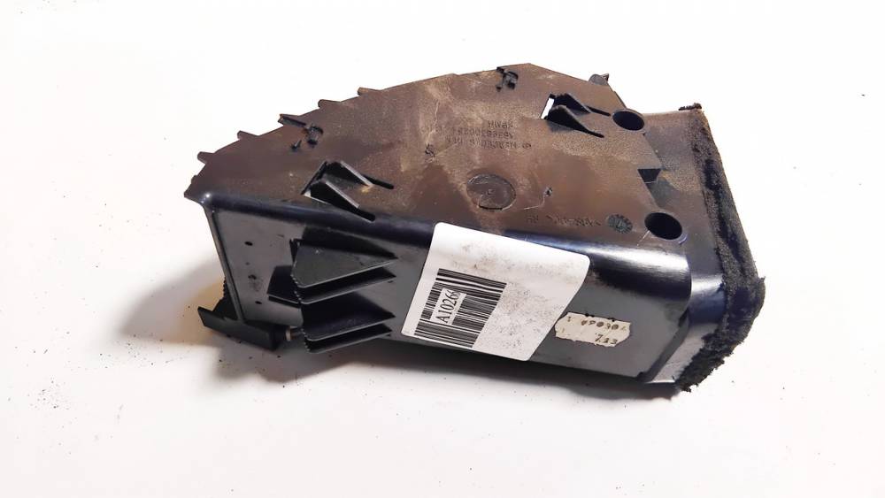 A6398300254 Mercedes-Benz Vito 2003 Rejilla Aireadora - 
Moldura protectora de la rejilla de ventilación lateral del panel - Thumbnail 2