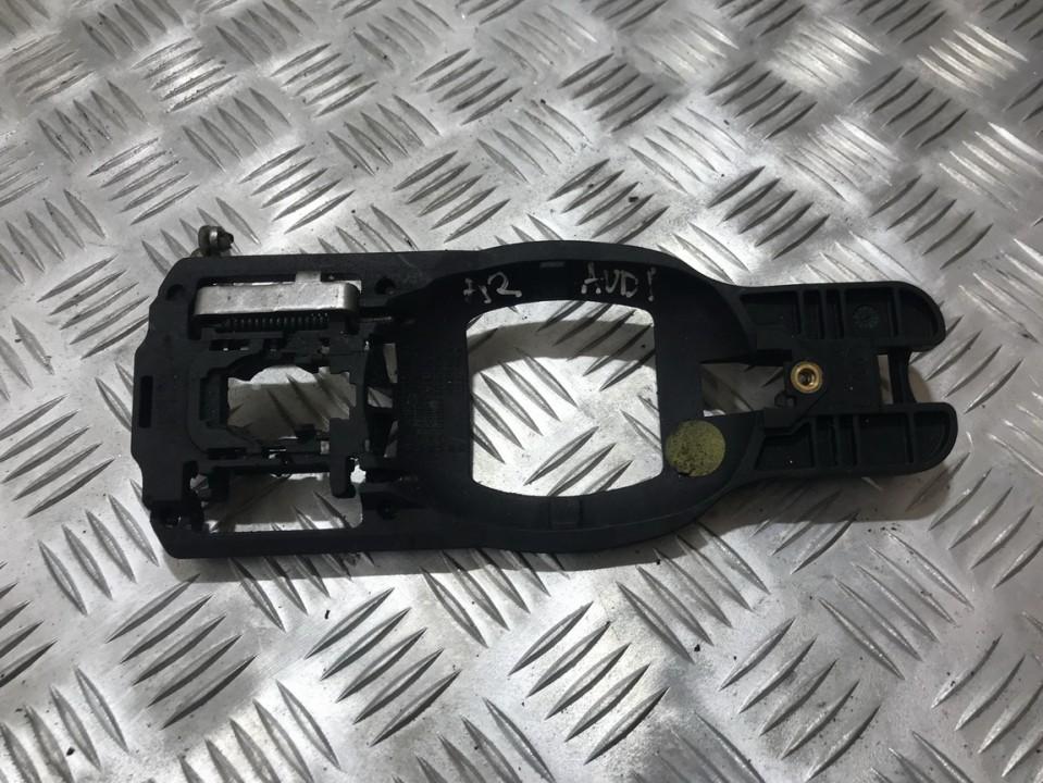 8Z0837885A Audi A2 2004 Durvju ārējā roktura - AIZMUGURE PA KREISI