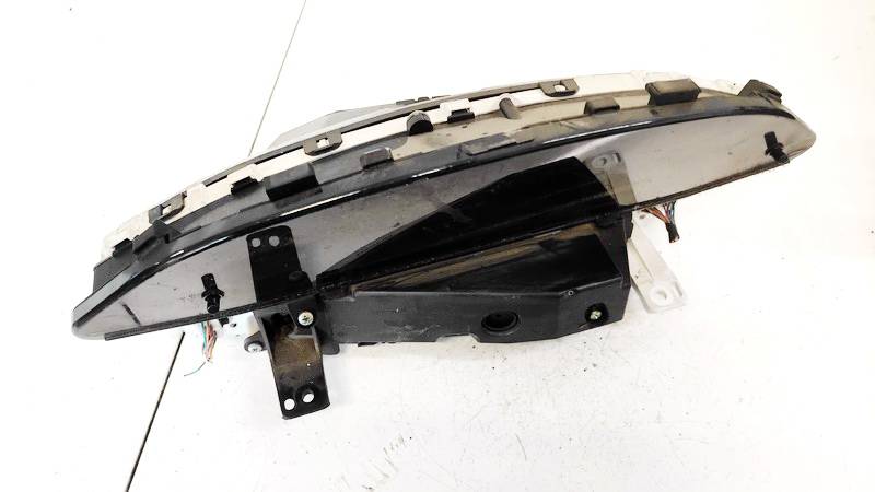 838000D690D Toyota Yaris 2006 Spidometras - prietaisu skydelis