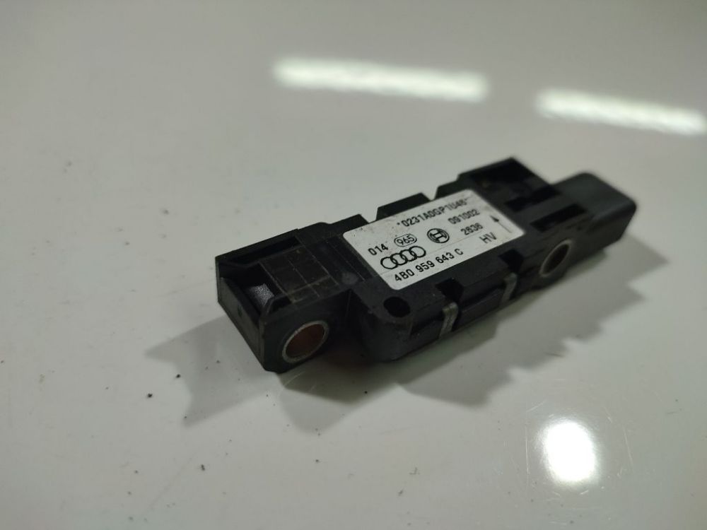 0231A0GP1U46 Volkswagen Touareg 2003 Srs Airbag crash sensor - Thumbnail 2