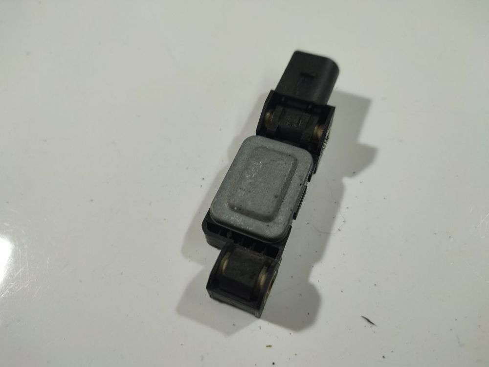 0231A0GP1U46 Volkswagen Touareg 2003 Srs Airbag crash sensor - Thumbnail 3