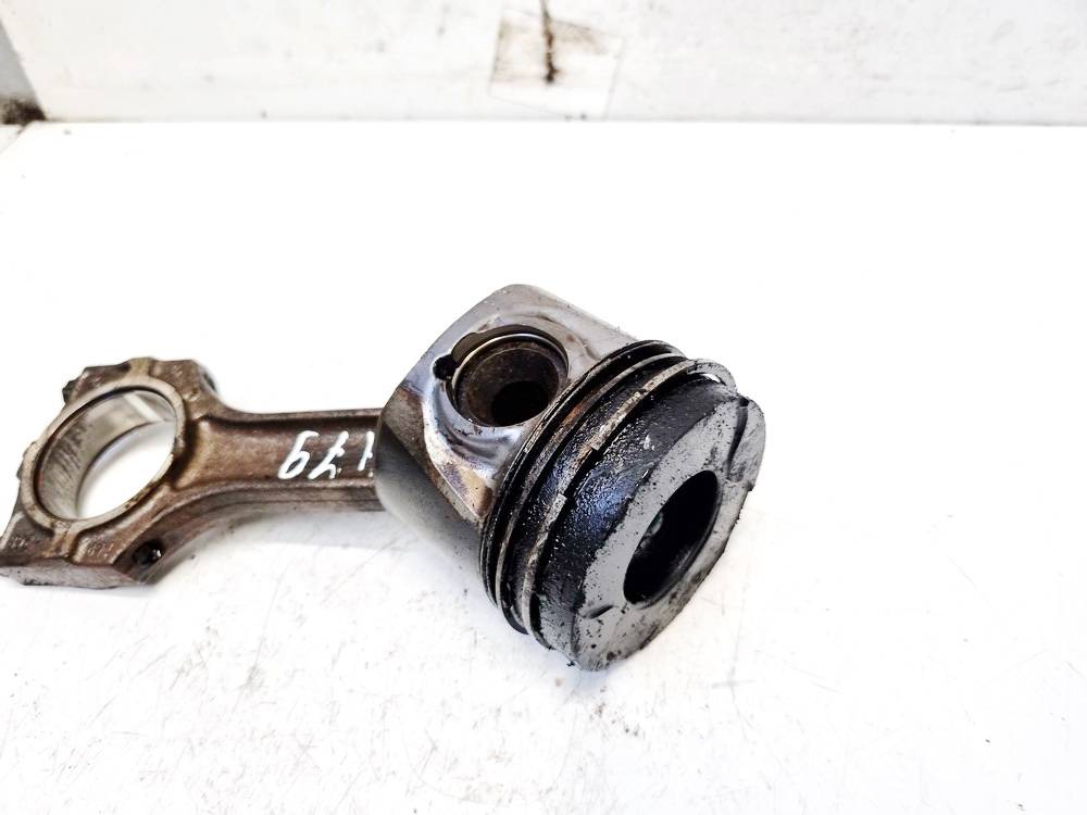 Opel Omega 2002 PISTON and arnaque-Bielle - Thumbnail 2