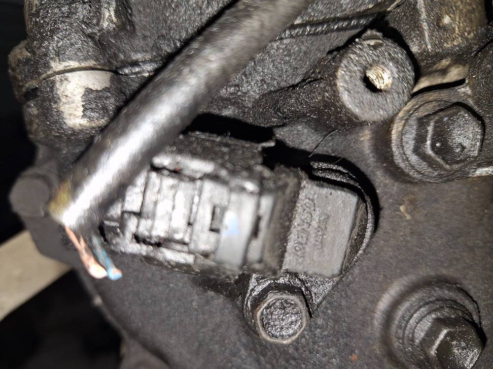 Toyota Corolla Verso 2006 Virsutinis holo daviklis - Thumbnail 2