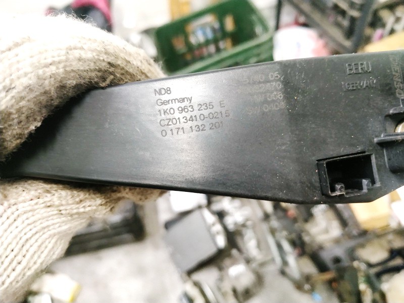 1K0963235E Volkswagen Passat 2005 Papildu elektriska salona sildītāja radiators - Thumbnail 3