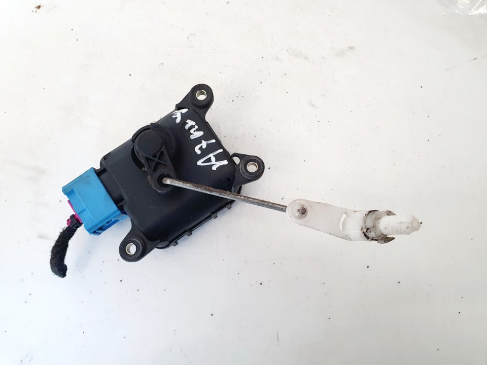 01328011712 Audi A6 2003 Heater Vent Flap Control Actuator Motor - Thumbnail 3