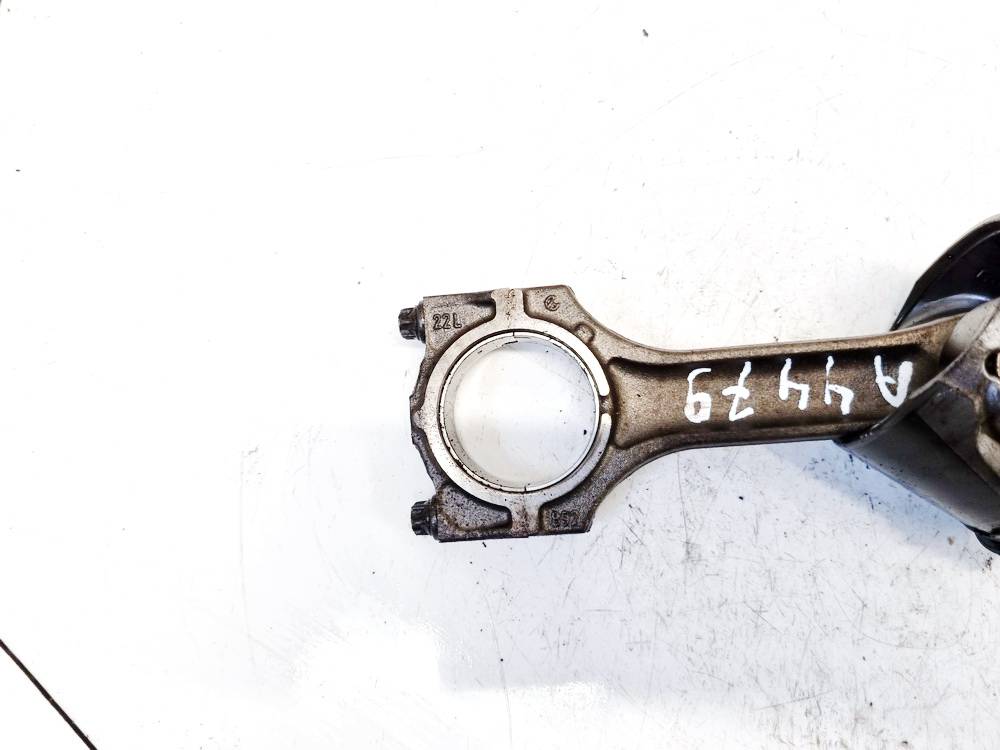 Opel Omega 2002 PISTON and arnaque-Bielle - Thumbnail 3