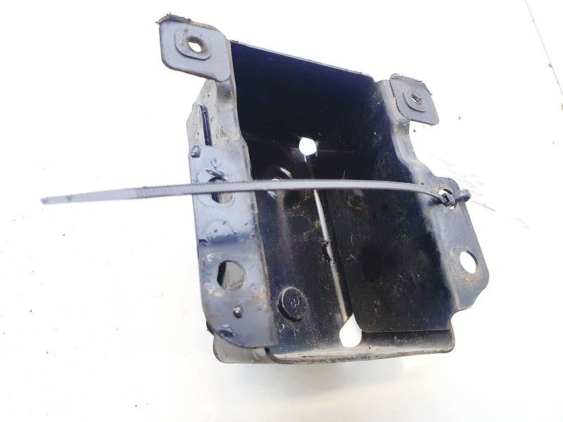 Nissan Cube 2010 Бампер крепления правая задний - Thumbnail 2