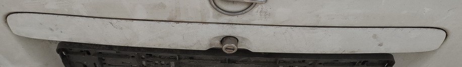 Opel Astra 2001 Zewnętrzne wykończenie tylnej klapy (oświetlenie tablicy rejestracyjnej) - TYLNE