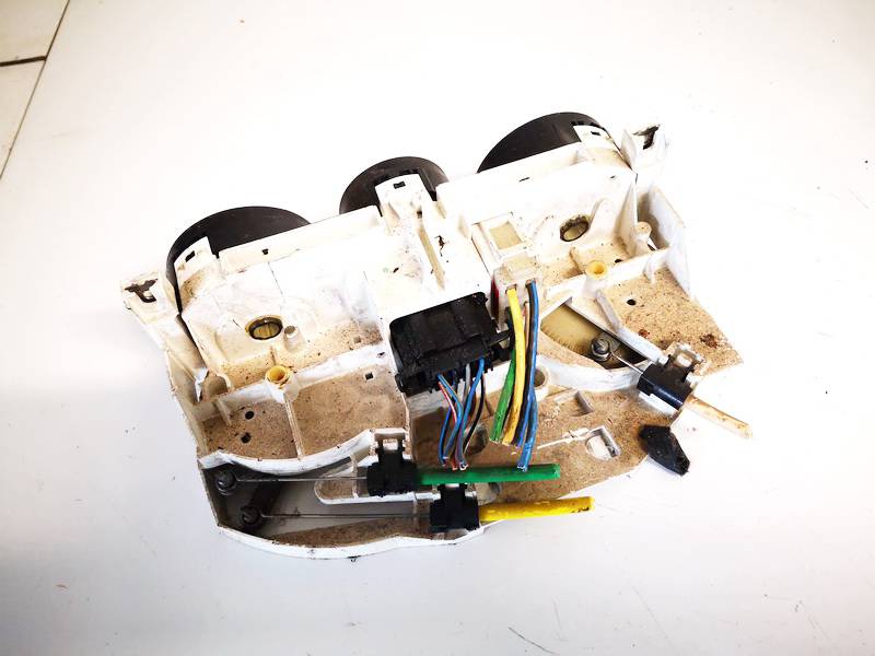 1J0820045F Volkswagen Golf 2000 Climate Control Panel (heater control switches) - Thumbnail 2