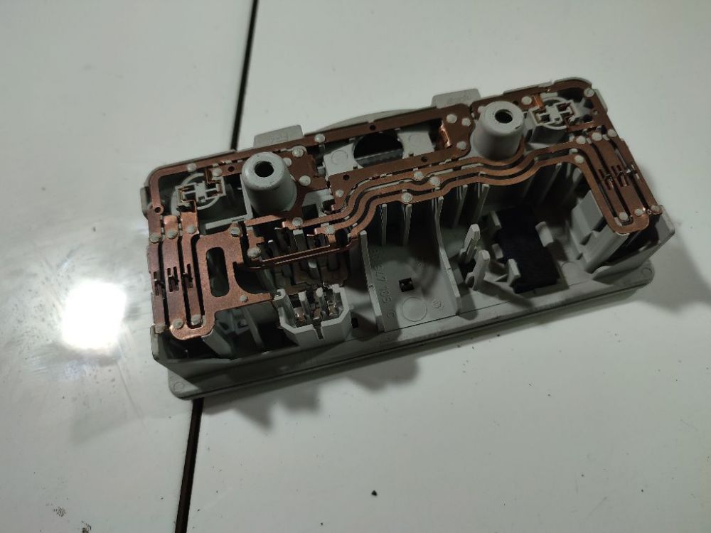 3B0947105C Skoda Octavia 2011 Interior Light - FRONT - Thumbnail 3