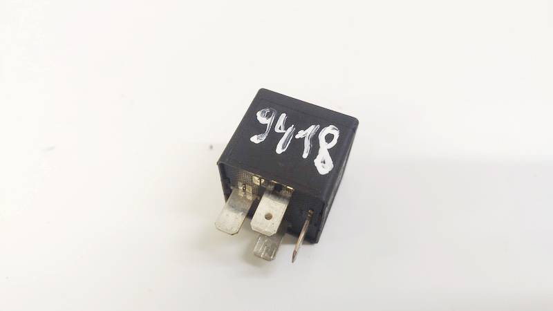 8K0951253 Audi TT 2009 Relay module