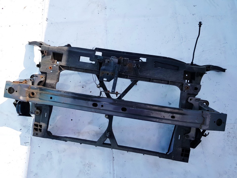 Mazda 5 2007 Obudowa telewizora - PRZEDNIE