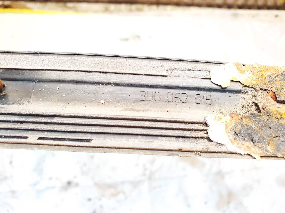 3U0853515 Skoda Superb 2008 Zewnętrzna listwa drzwi - PRZEDNIE LEWE - Thumbnail 3